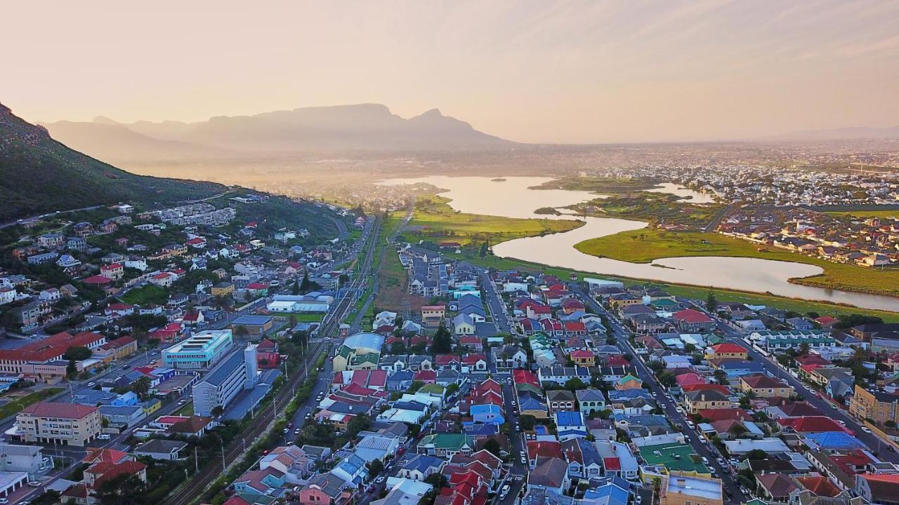 Admiralty Bed & Breakfast Muizenberg Exterior foto